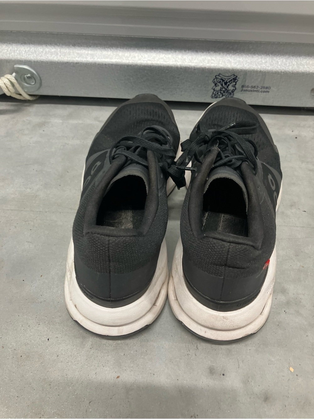 On Cloud On Cloudpulse women’s training shoes sneakers size 8.5 - Picture 2 of 7